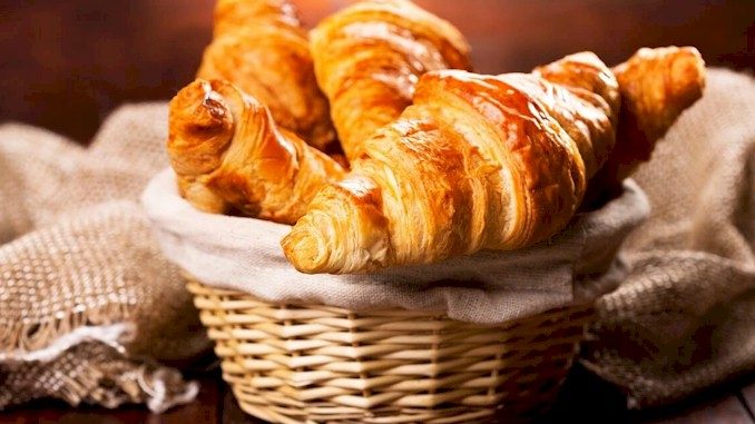 如何在家製作美味的羊角麵包(Croissant)